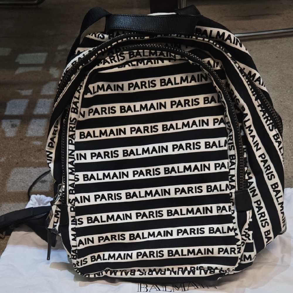 Balmain Monochrome Logo Print Backpack